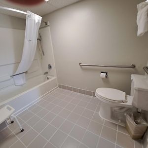 KING ROOM DISABILITY ACCESS